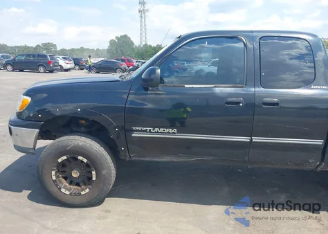 2002 Toyota Tundra Ltd V8 z USA, uszkodzony, nr VIN 5TBBT48122S307795